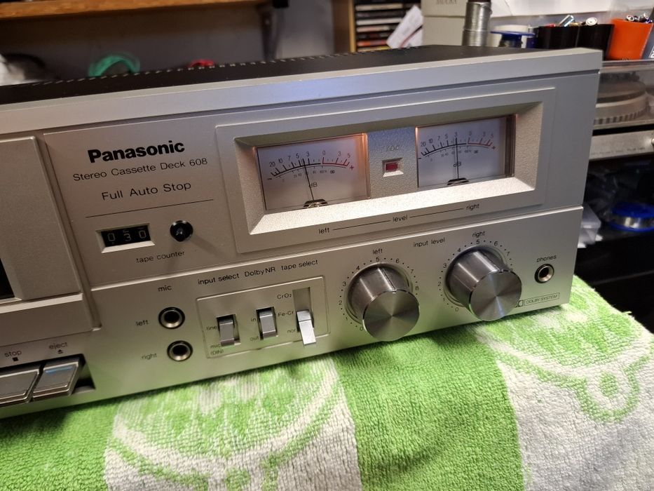 Magnetofon Panasonic 608