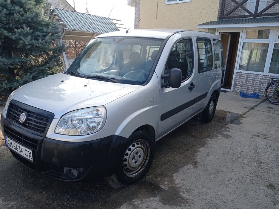 Fiat Doblo  2012