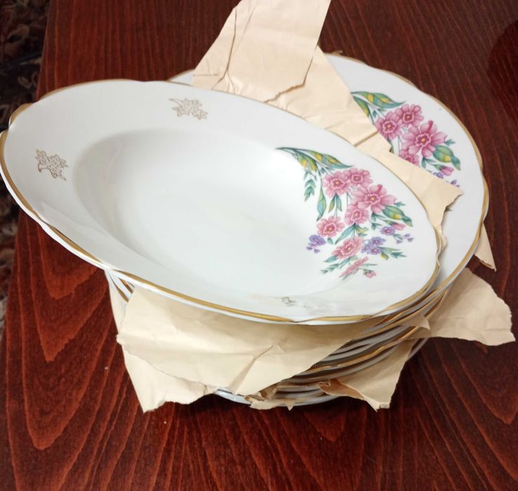 Тарілки великі діаметр 23,5