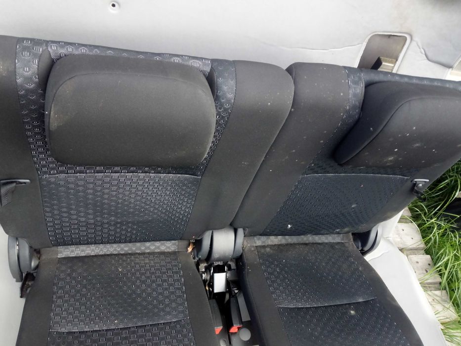 TOYOTA VERSO 09-18 fotele przekładka vana III rząd pasy komplet