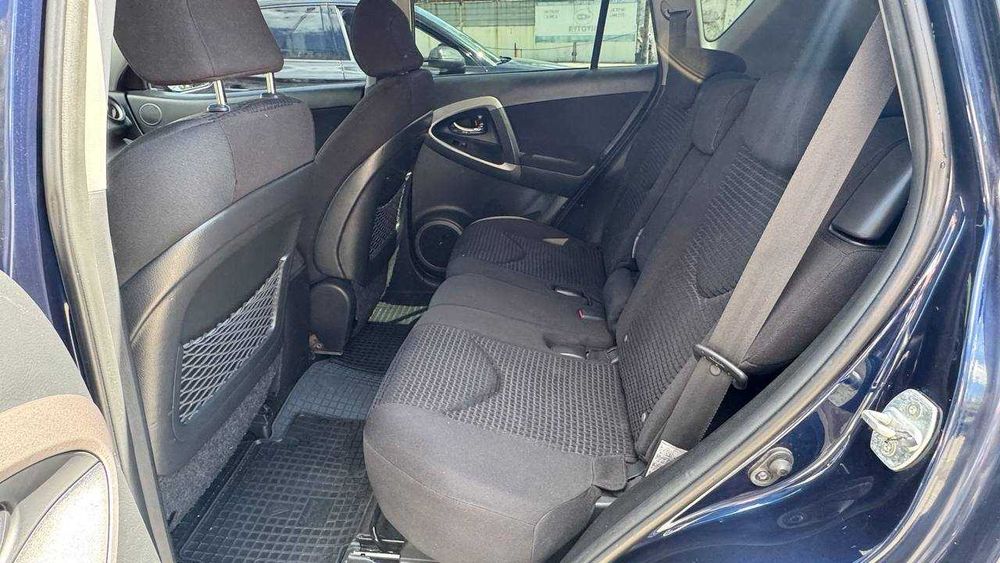 Toyota RAV 4  Автомат повний привід газ бензин 2008