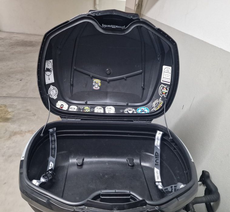 Top case GIVI V47