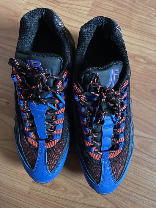 Witam przedstawiam trampki popularnej marki Nike air max 95;)