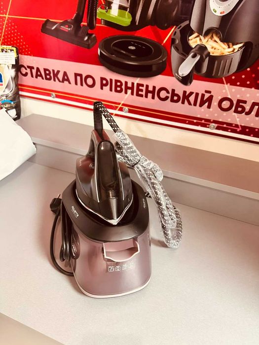 Праска з парогенератором Rowenta Easy Steam VR 5120