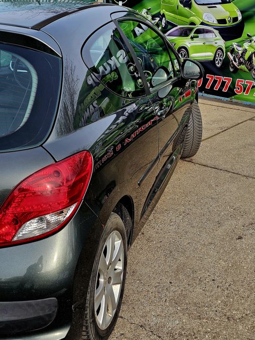 Peugeot 207 1.6HDI 90KM 2006 rok