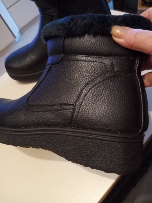 Чоловічі зимові напівчоботи