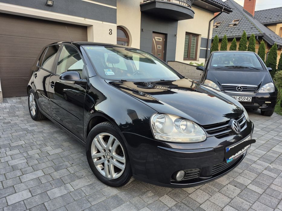 Vw Golf V 1.6 102KM MPI 8v  Benzyna Klima 8xPoduszka Esp Alufelgi