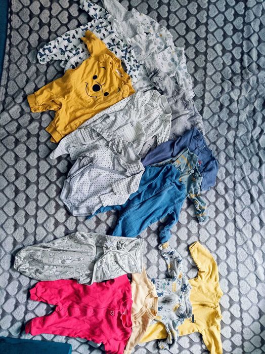 Zestaw ubranek (r.50, 16 sztuk). Lindex, HM, Name It, Primark.