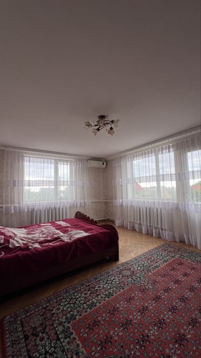 Продаж добротного будинку смт. Колки