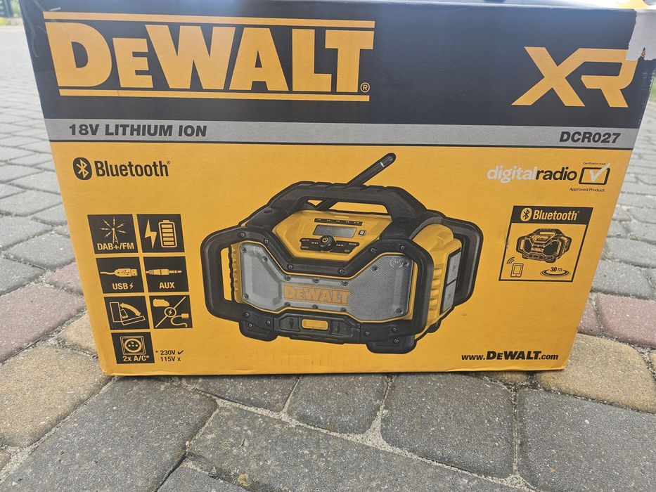 Radio DEWALT DCR027 Analogowe