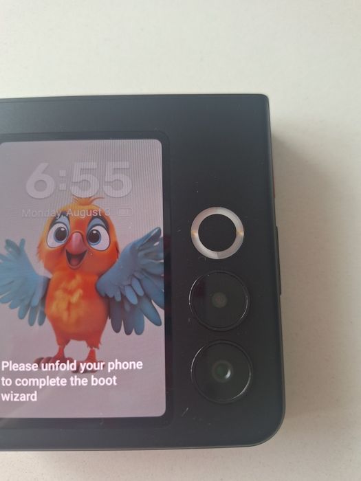 Vendo telemóvel novo