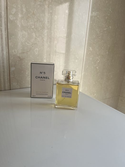 Chanel n5 perfum