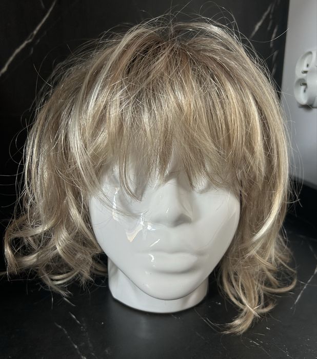 Nowa blond peruka Rokoko