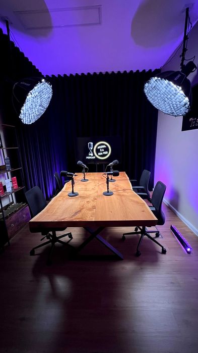 ESTÚDIO PROFISSIONAL DE PODCAST E CRIAÇÃO DE CONTEÚDO
