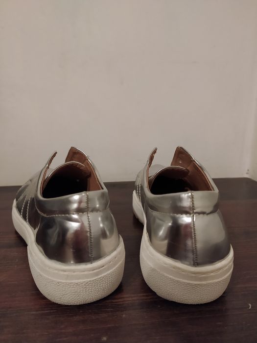 Srebrne buty damskie