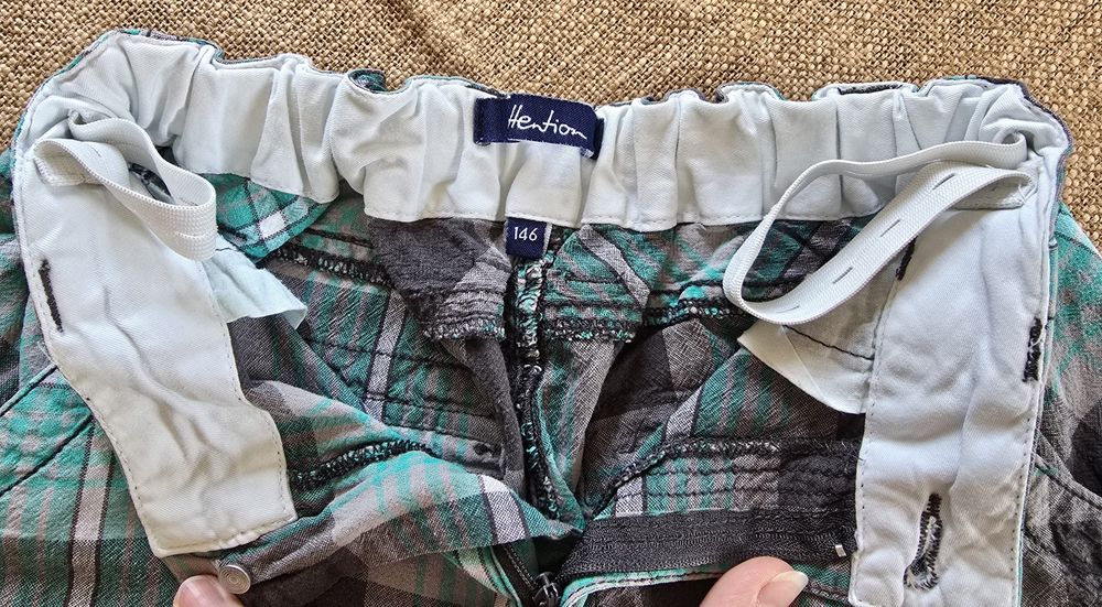 Kraciaste szorty chłopięce rozm. 146