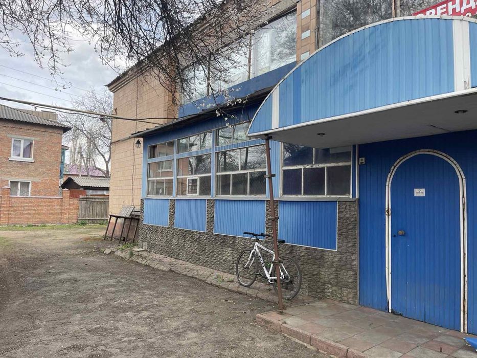 Оренда продаж комерційного приміщення