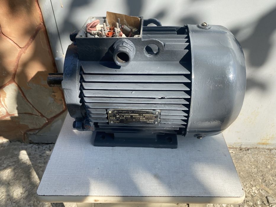 Електродвигун асинхронний