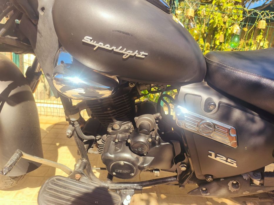 Keeway Superlight 125