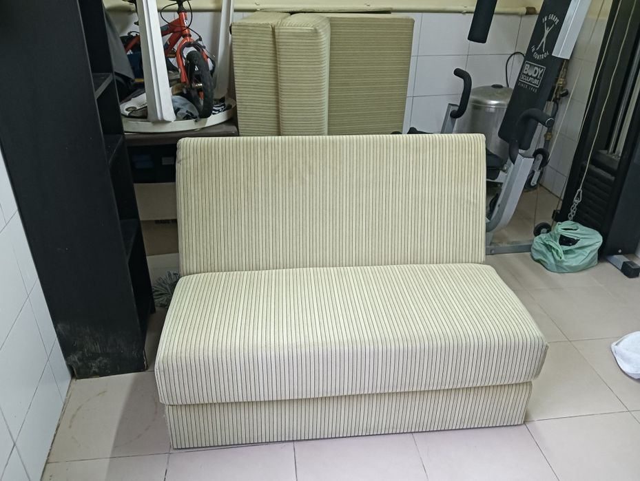 Sofá cama desdobrável
