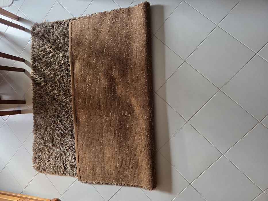 Carpete de sala Castanha