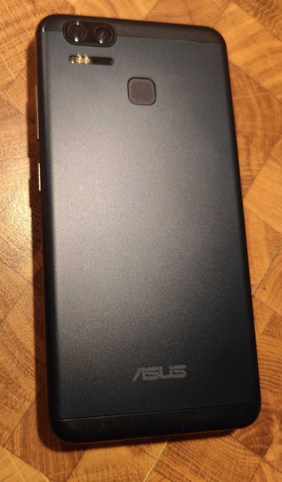 Asus Zenfone 3 zoom - ZE553KL