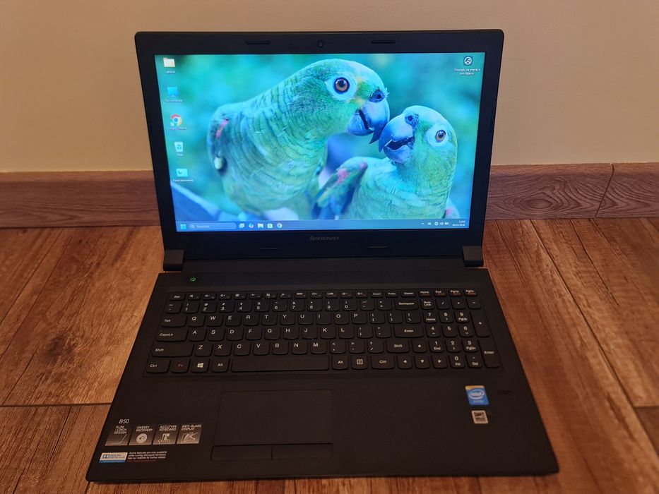 Zadbany Laptop Lenovo B50-30 | 8GB RAM | Nowa Bateria | Windows 11 Home