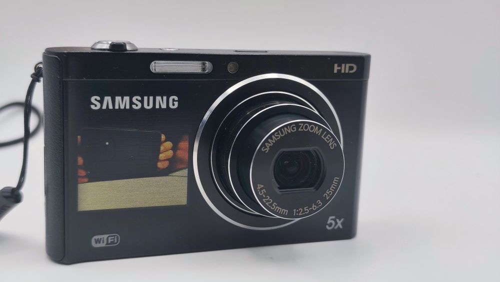 Aparat cyfrowy Samsung DV300F--16Mpx-przedni ekran ! -wifi--Old Pixel
