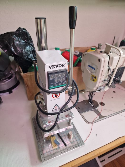 Prasa do tłoczenia na gorąco VEVOR WT-90DS + stemple
