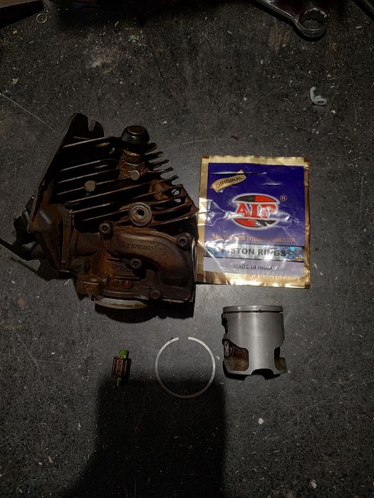 Cylinder oryginalny pilarka Husqvarna 545 550, tłok 43 mm