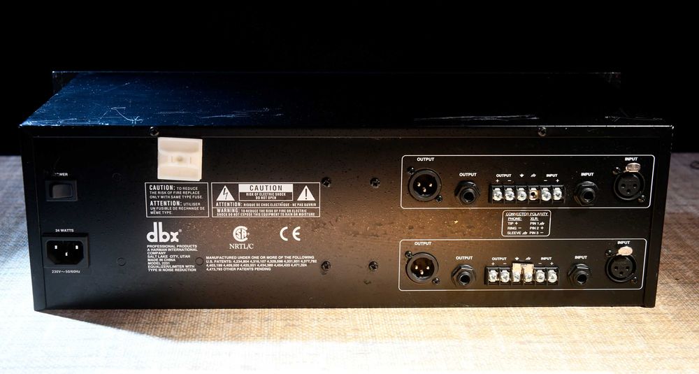 Korektor graficzny DBX 2231 / limiter