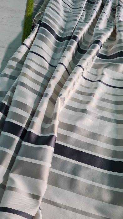 Zasłony 2 sztuki (65cm szerokość, 280cm długość, stan idealny)