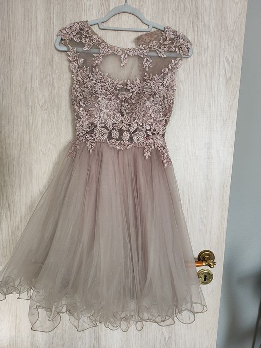 Sukienka balowa wizytowa .