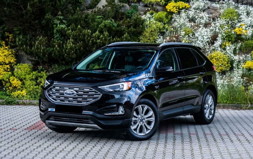 Ford Edge Titanium 2022 року