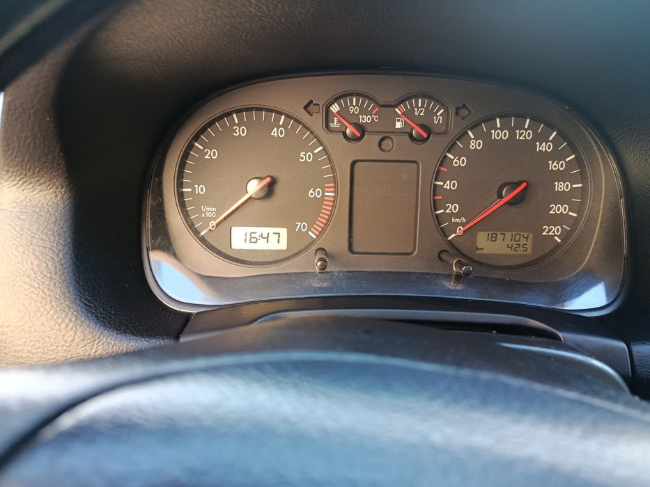 Продам авто Golf 4 1.4 MPI