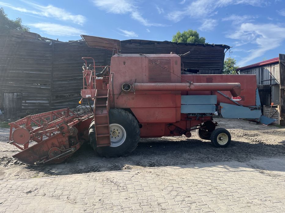Kombajn zbożowy Bizon Z056 Super