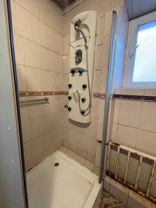 Здається 2 поверх будинок 400 м2 3 рівні, гараж,підвал Ракетне Урочище