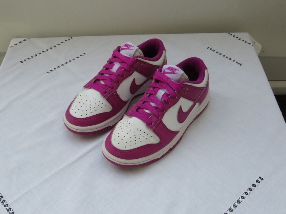 Nike Dunk Low White Pink - Rosa Forte - Tamanho 35.5