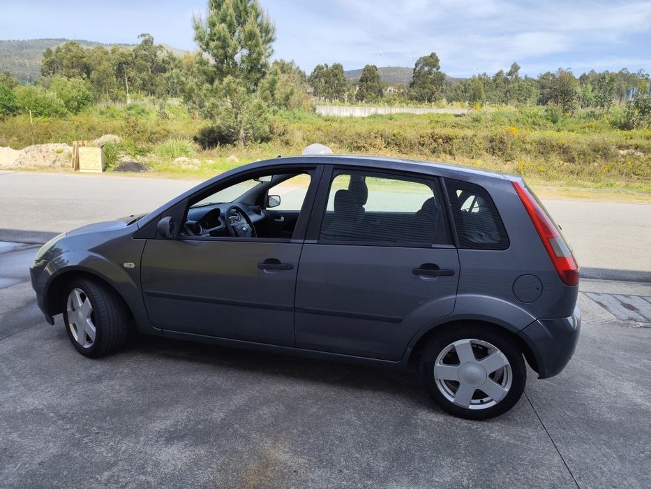 Ford fiesta 1.2 gasolina