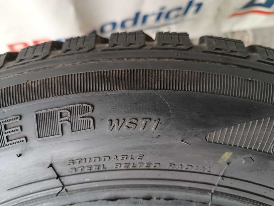 Зимові шини 225/60 R17 Sailun ice blazer wst1 2021рік 90%залишок