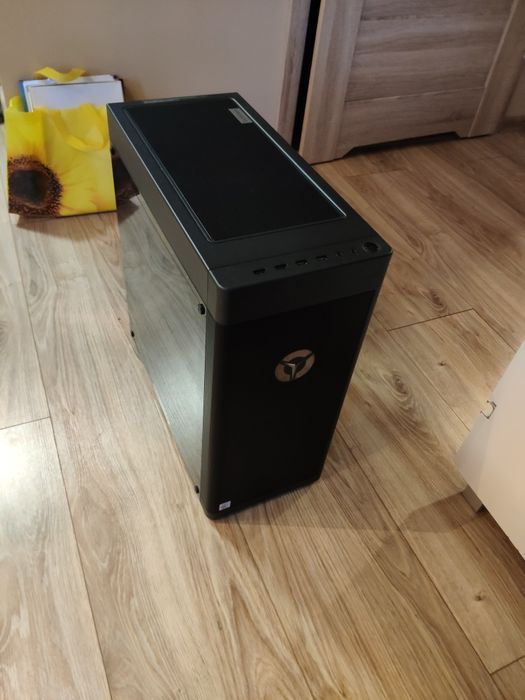 Komputer stacjonarny Lenovo legion T7 intel i7  10700k