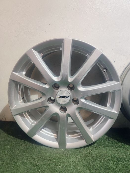 Felgi aluminiowe Autec 17" 7.5J et51 5x108 Ford Volvo