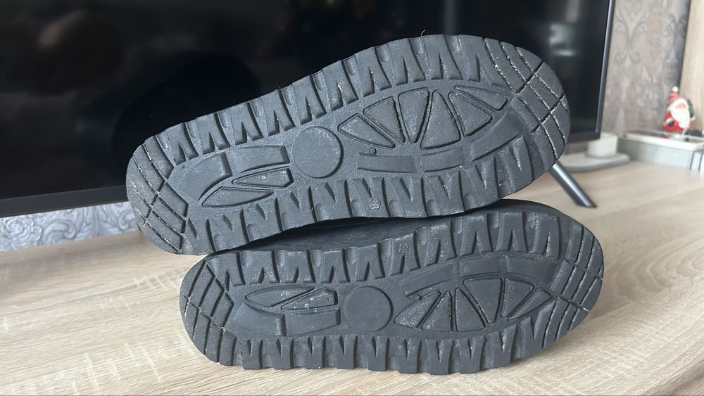 Чоботи жіночі (штучне хутро)