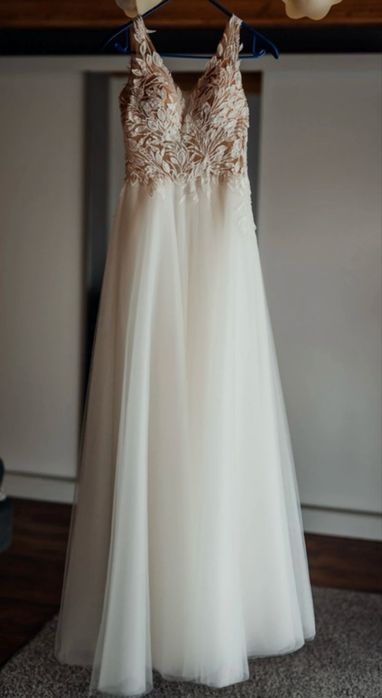 Piękna Suknia ślubna