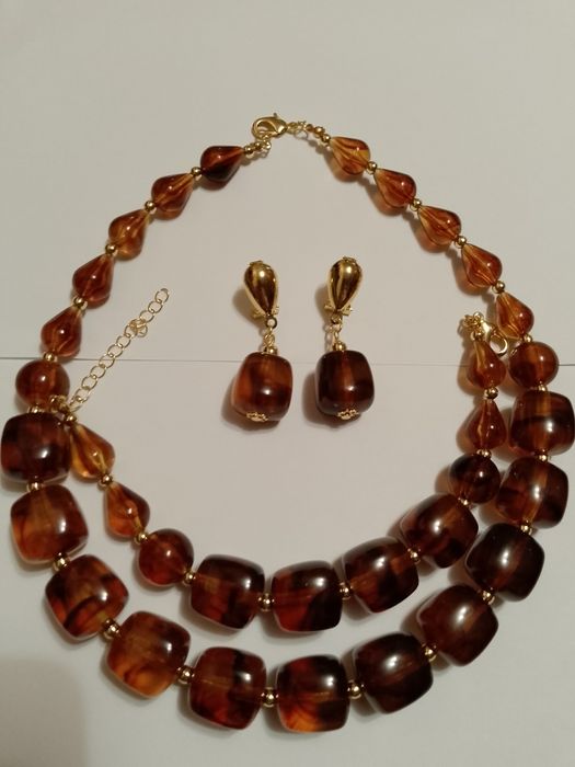 Элегантные  винтажные украшения. Натуральный  янтарь. ПРИБАЛТИКА