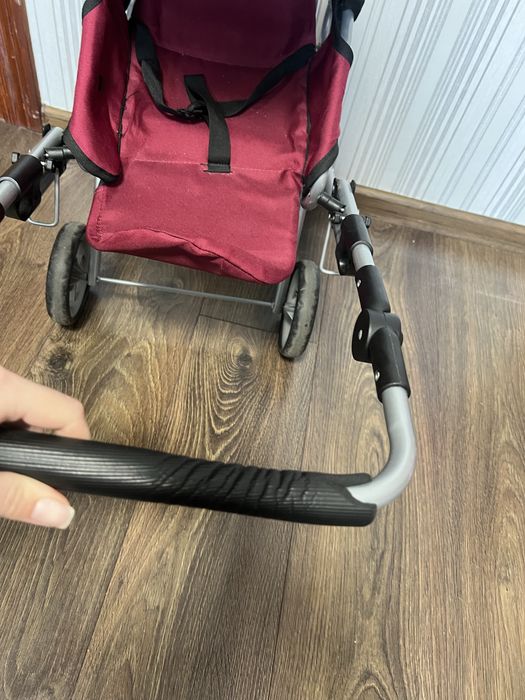 Дитяча коляска для ляльок