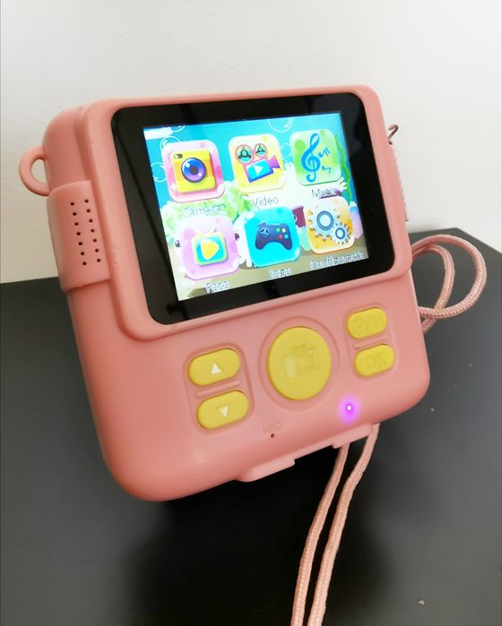 Câmara Fotográfica Infantil 24 MP / 1080p – Usada, bom estado