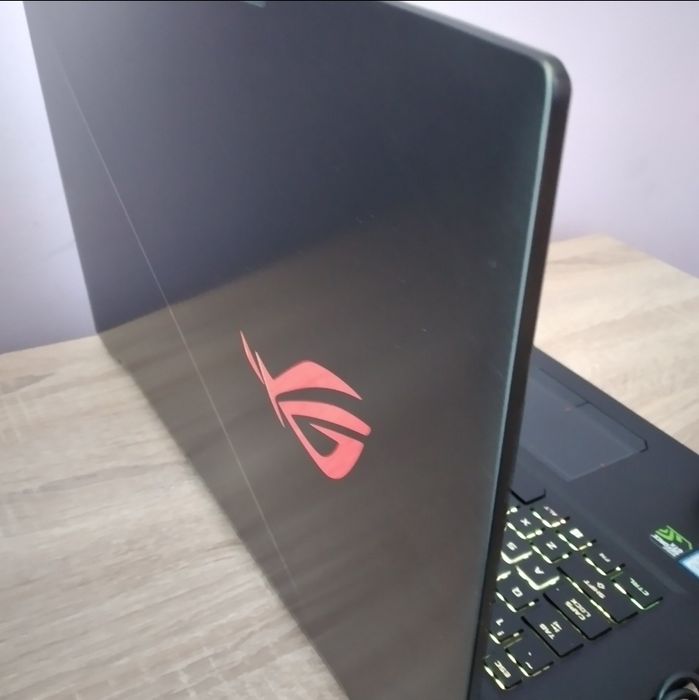 ASUS ROG Strix GL703GM | i7 | GTX 1060 | 32GB RAM | SSD 500GB | 120