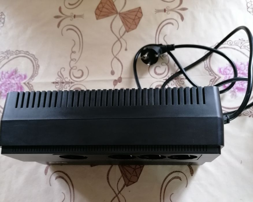 Продам ДБЖ АРС BV800l - GR