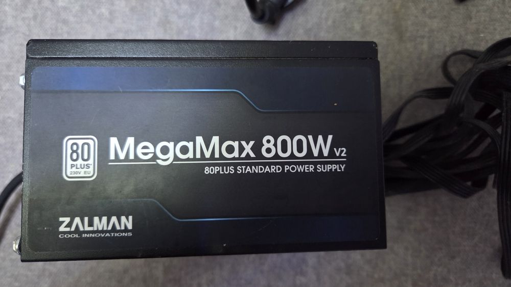 Продам свой блок питания Zalman MegaMax ZM800-TXII мощностью 800W.
